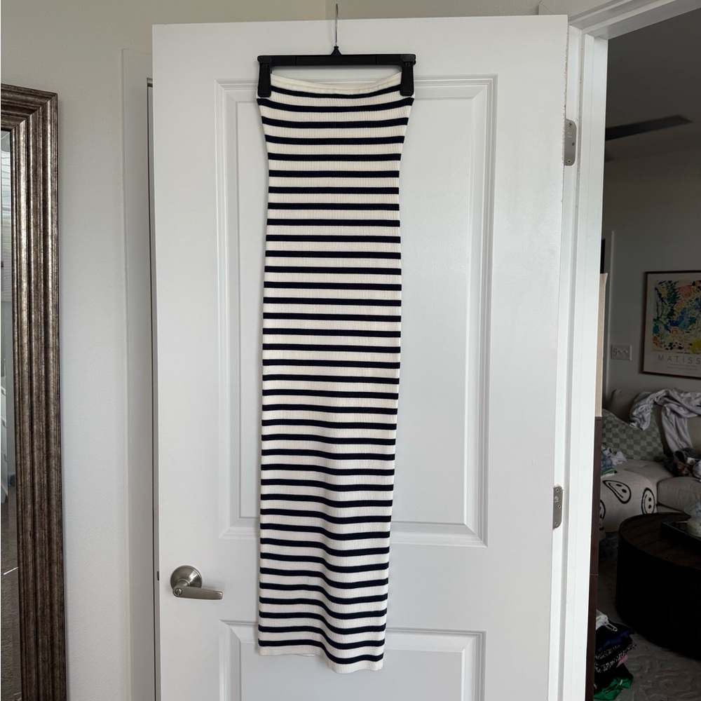 Edikted Navy and White knit Maxi Dress